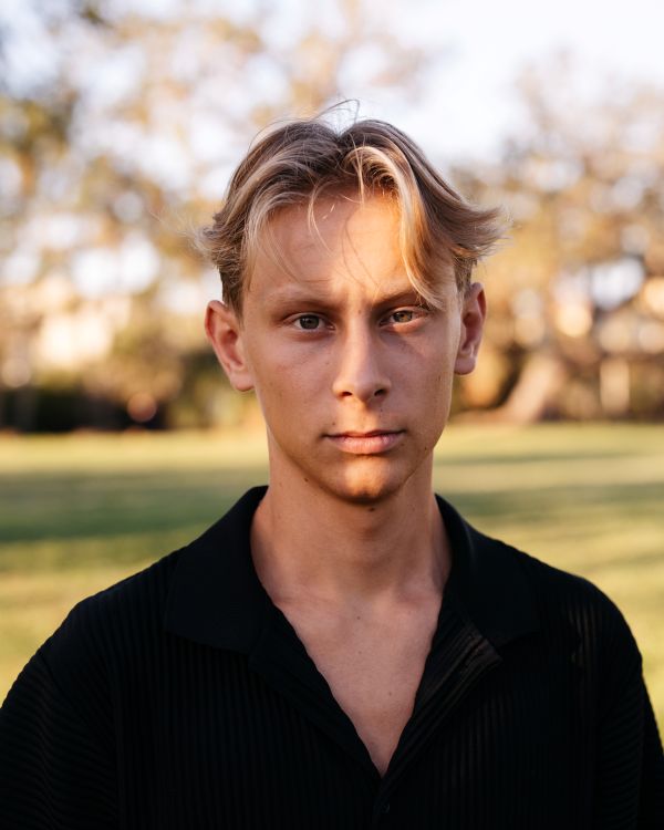 Aleksandr Akulov Professional Photo